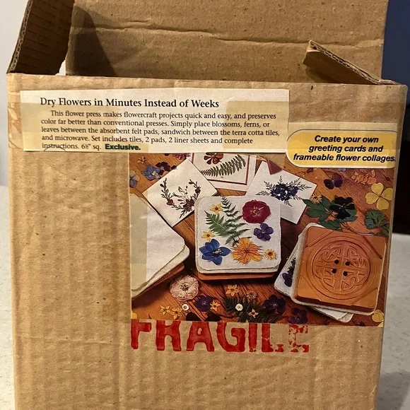 Gardener's Supply Company Microwave Flower Press Kit - Terracotta Tiles 4lb box - Picture 1 of 8